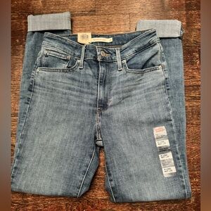 Levi Skinny Jeans